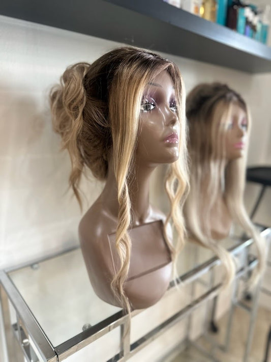 Glueless Lace Front 13x4 Blonde Balayage Wig (C1)